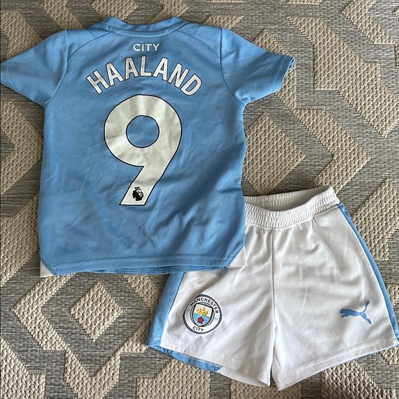 Puma Kids Light Blue Manchester City Jersey Set - Picture 1 of 2